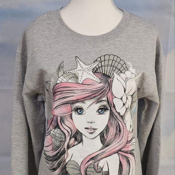 DISNEY PRINCESS | LITTEL MERMAID ARIEL GRAPHIC CREW NECK SWEATSHIRT - NW… - Picture 11 of 16